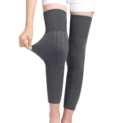 Warm knee pads